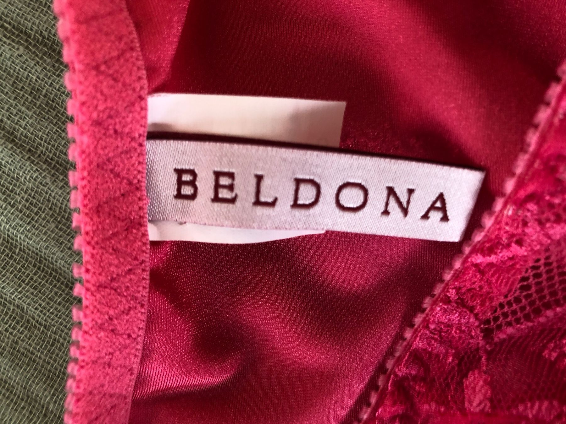 Beldona Altra biancheria intima: Pink Spitzen-BH und Slip-Set, Gr. 75C/38 – Usato da Arlesheim venduto da leyRum4.5 7