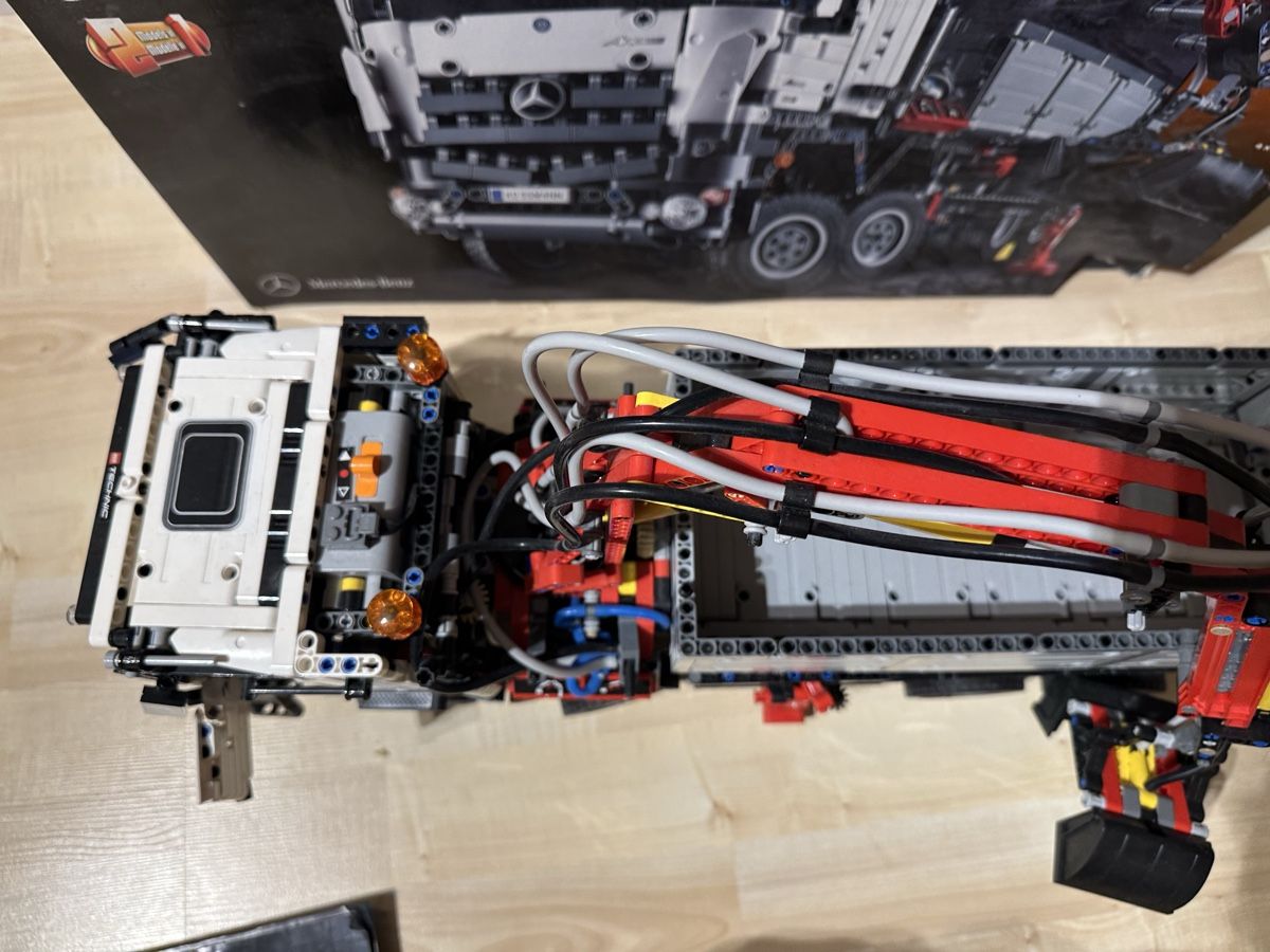 Lego Giocattoli: Lego Technic, Mercedes-Benz Arcos – Usato da Grafstal venduto da jes_t6s7 2