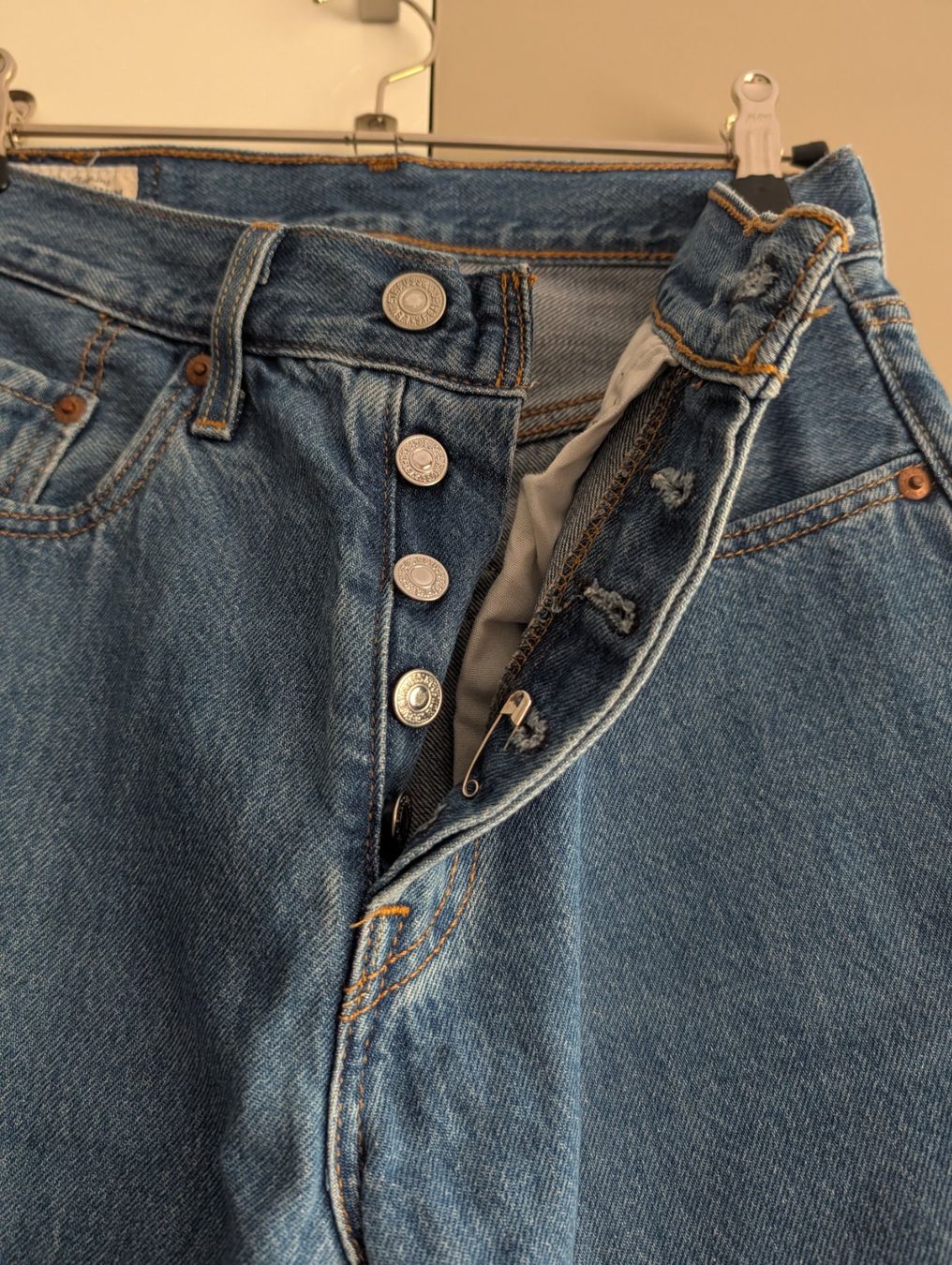 Levi's Jeans: Levis 501 W24 L28 – Usato da Appenzell venduto da Pontigui2007 1