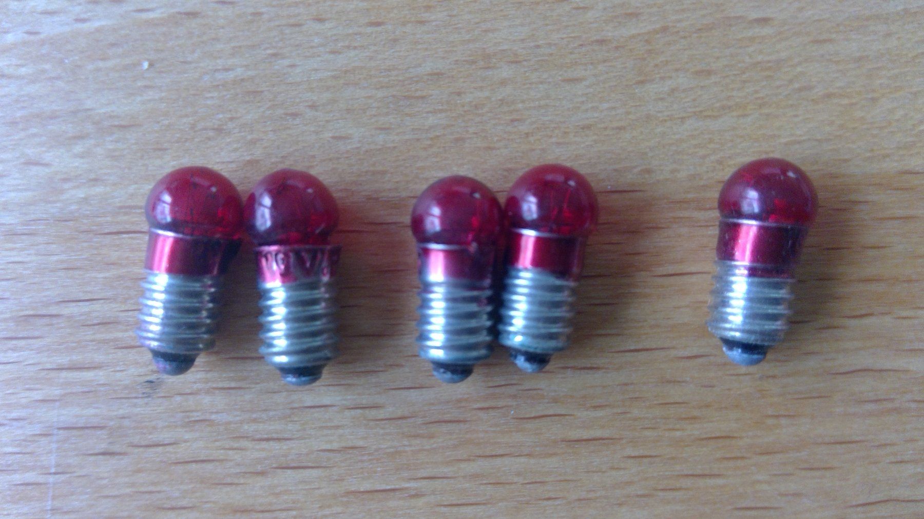 Märklin Modellini di ferrovie: Märklin Glühbirne Rot – Nuovo (secondo la descrizione) da Zizers venduto da Zigity