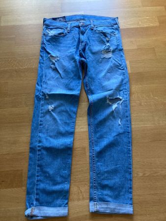 (C) Hollister Skinny Jean 31