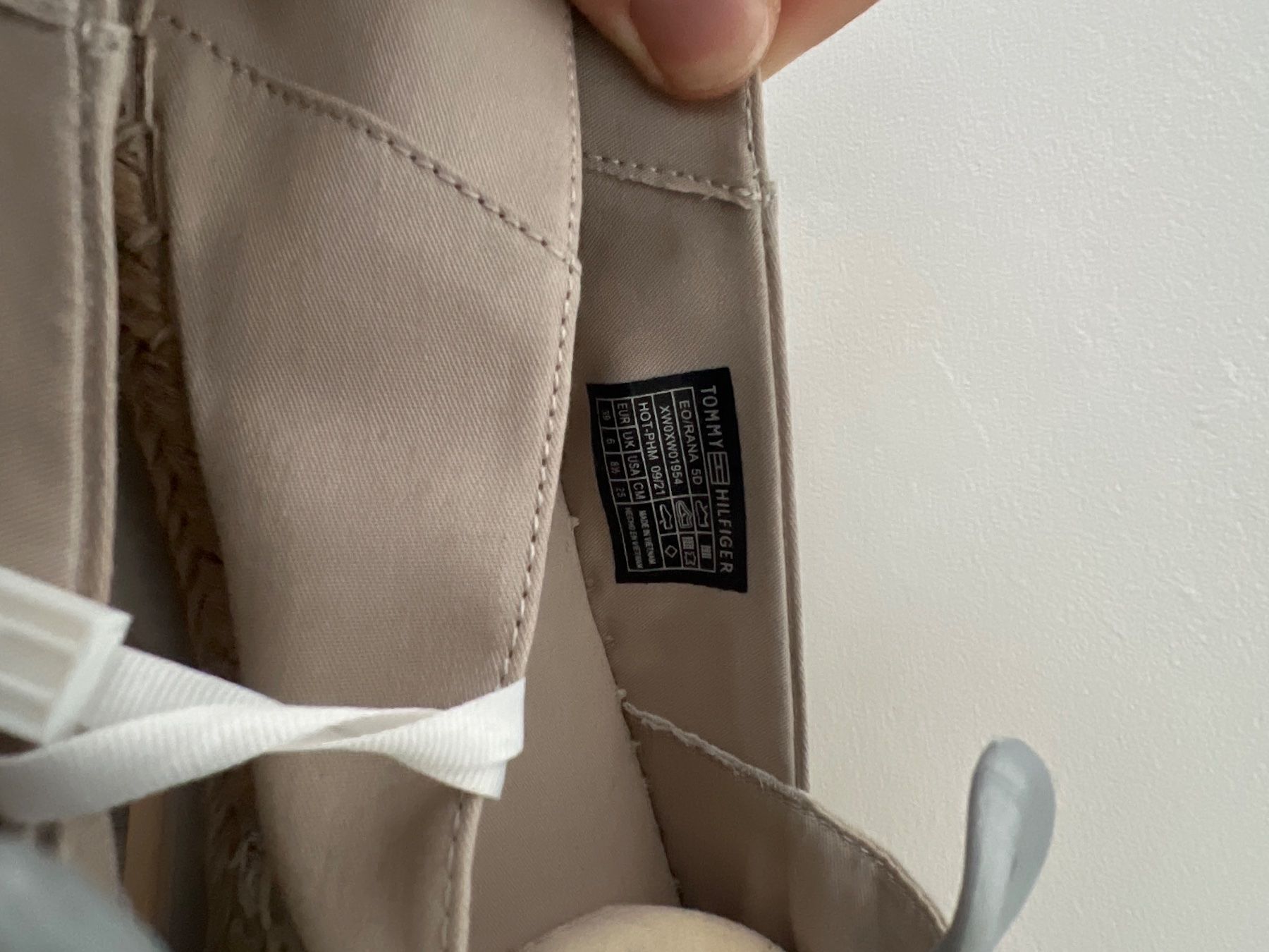 Tommy Hilfiger Scarpe da donna: Tommy Hilfiger Espadrilles 39 – Nuovo (secondo la descrizione) da Weiach venduto da LemonJuice1995 1
