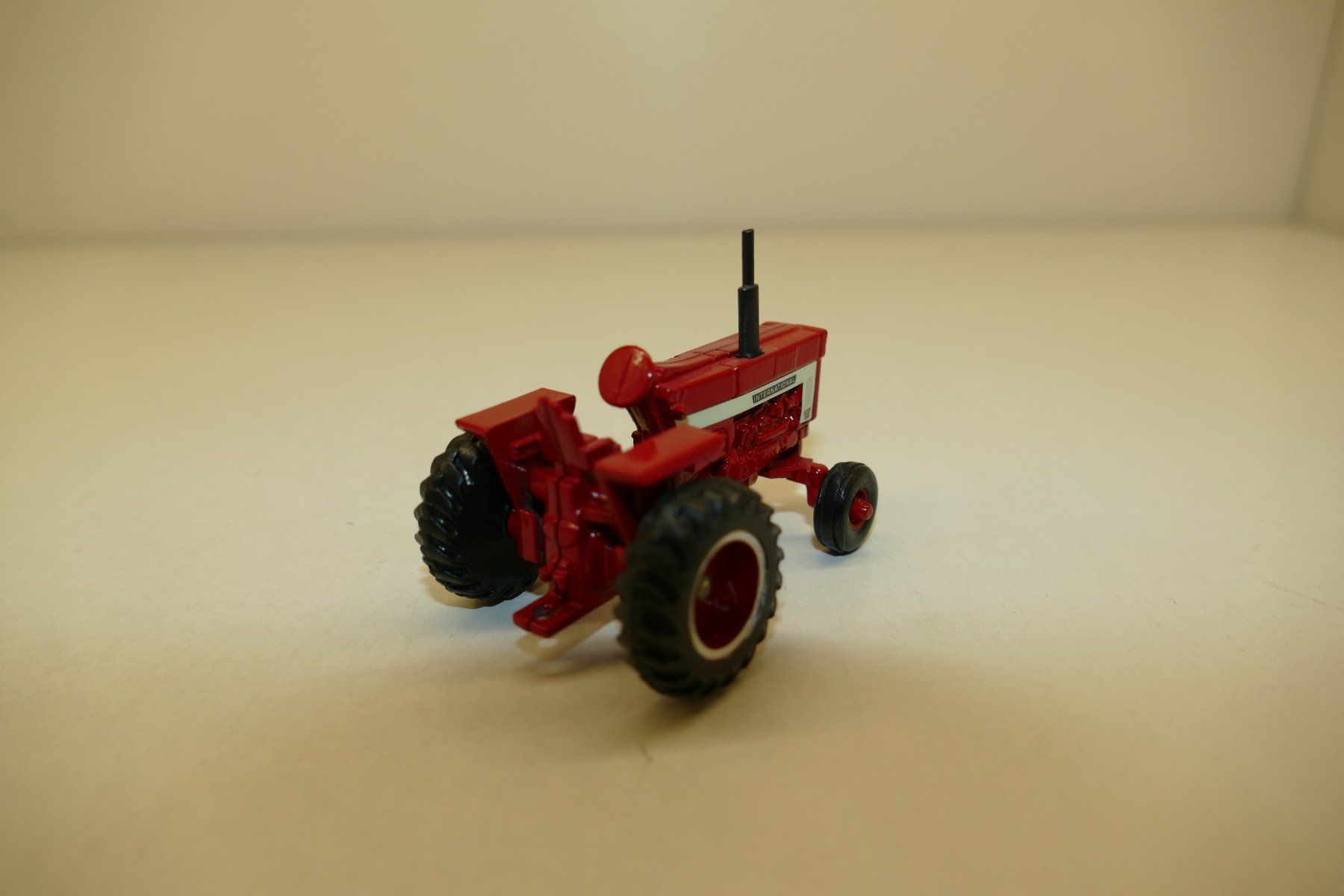 Kit di modellismo & Modellini statici: Metallmodel: International 966 Traktor – Nuovo (secondo la descrizione) da Niederhasli venduto da rail-duerst 2