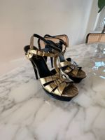 Saint Laurent Plateau Pumps