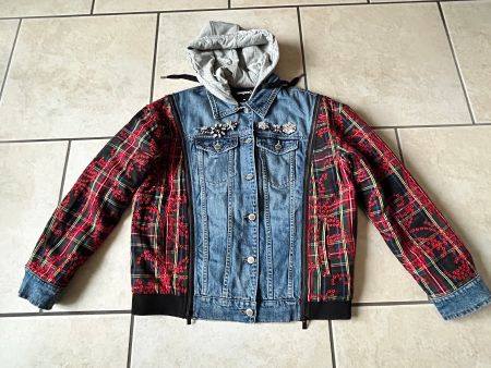 NEU - DESIGUAL spezielleJacke, leicht wattiert, Kapuzze, M/L