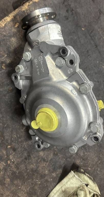 Tutti pezzi di ricambio auto: Vorderachs Differential BMW – Usato da Bilten venduto da Rennfahrerdani 2