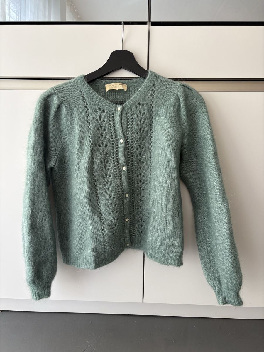 Sezane Pullover & Sweatshirts: Sezane Strickjacke grün – Gebraucht aus Jona von ali_w2qr