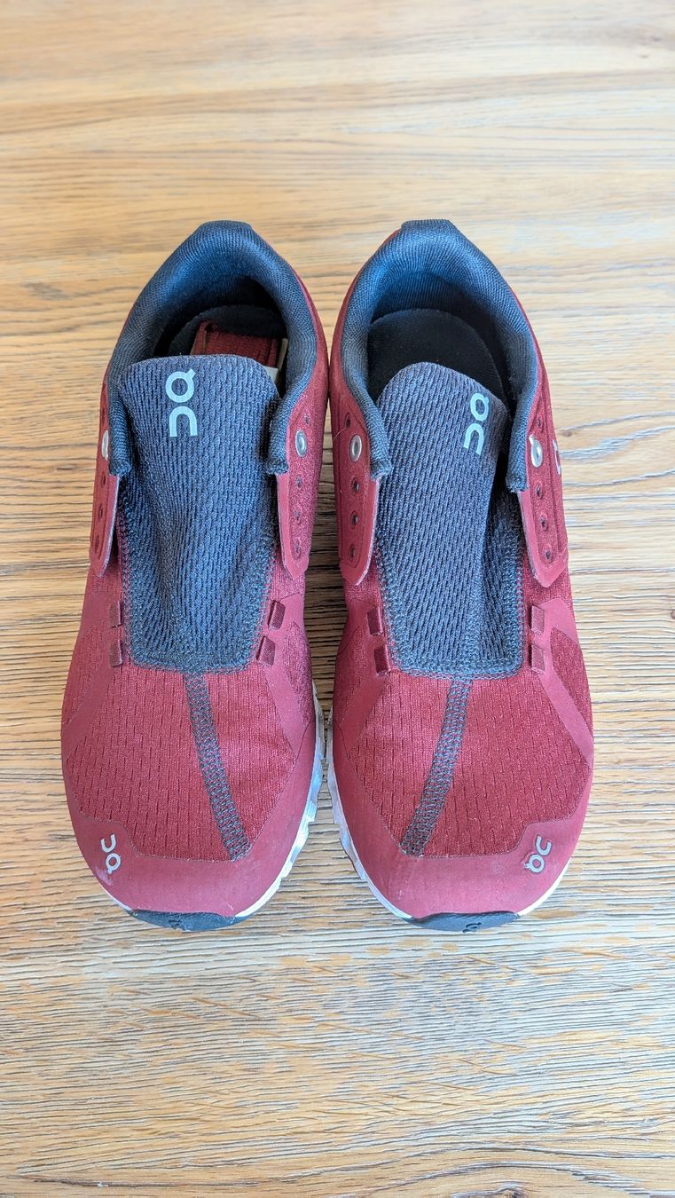 Scarpe da donna: On Running Sneaker Cloud 5 dunkelrot – Nuovo (secondo la descrizione) da Zürich venduto da rOxne 2