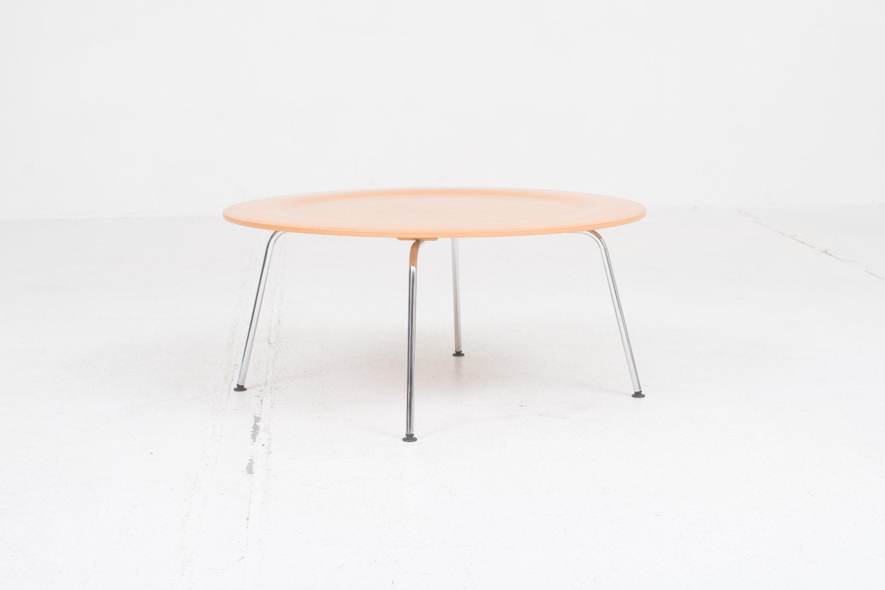Vitra Tavoli: Vitra CTM Couchtisch von Charles & Ray Eames in Esche – Usato da Zürich venduto da STUZH38 1