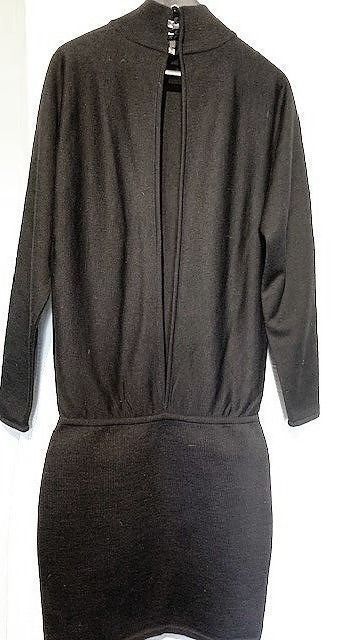 Versace Kleider: Robe noire de Versace – Neu (gemäss Beschreibung) aus St-Aubin-Sauges von Juliezan 3