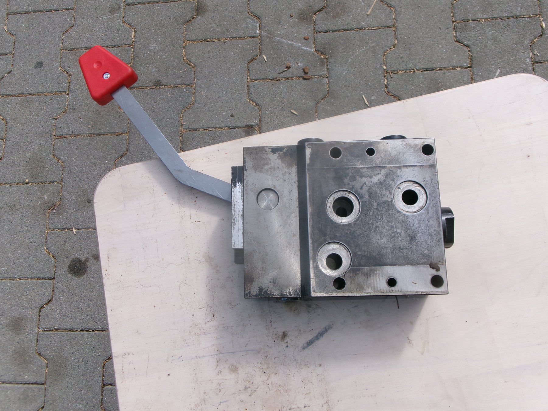 Trattori: AK -Hydraulik  -Doppelwirkendes Steuerventil - – Difettoso da Eschenbach SG venduto da GM-29 2
