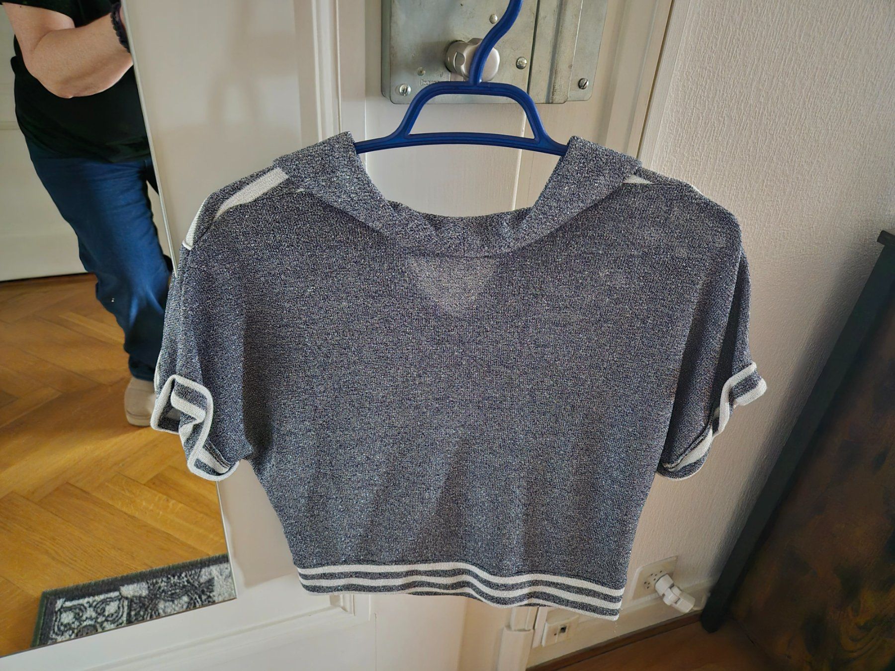 Top: Pull court vintage look rockabilly – Usato da Genève venduto da boudha71 1