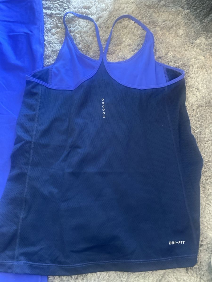 Nike Lotti di vestiti: Set Nike – Nuovo (secondo la descrizione) da Zürich venduto da lcl_r88r 2