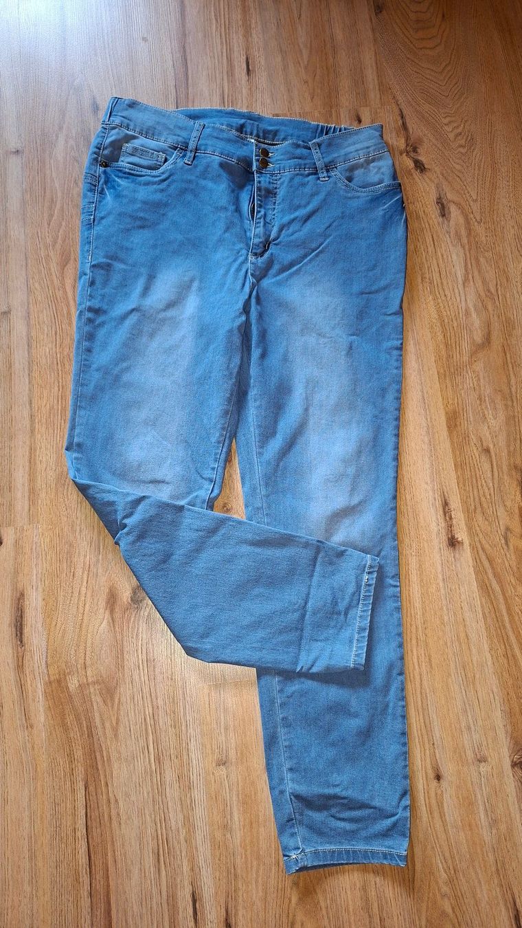 Jeans: Jeans confortable T44 – Neu (gemäss Beschreibung) aus La Rippe von veromaud