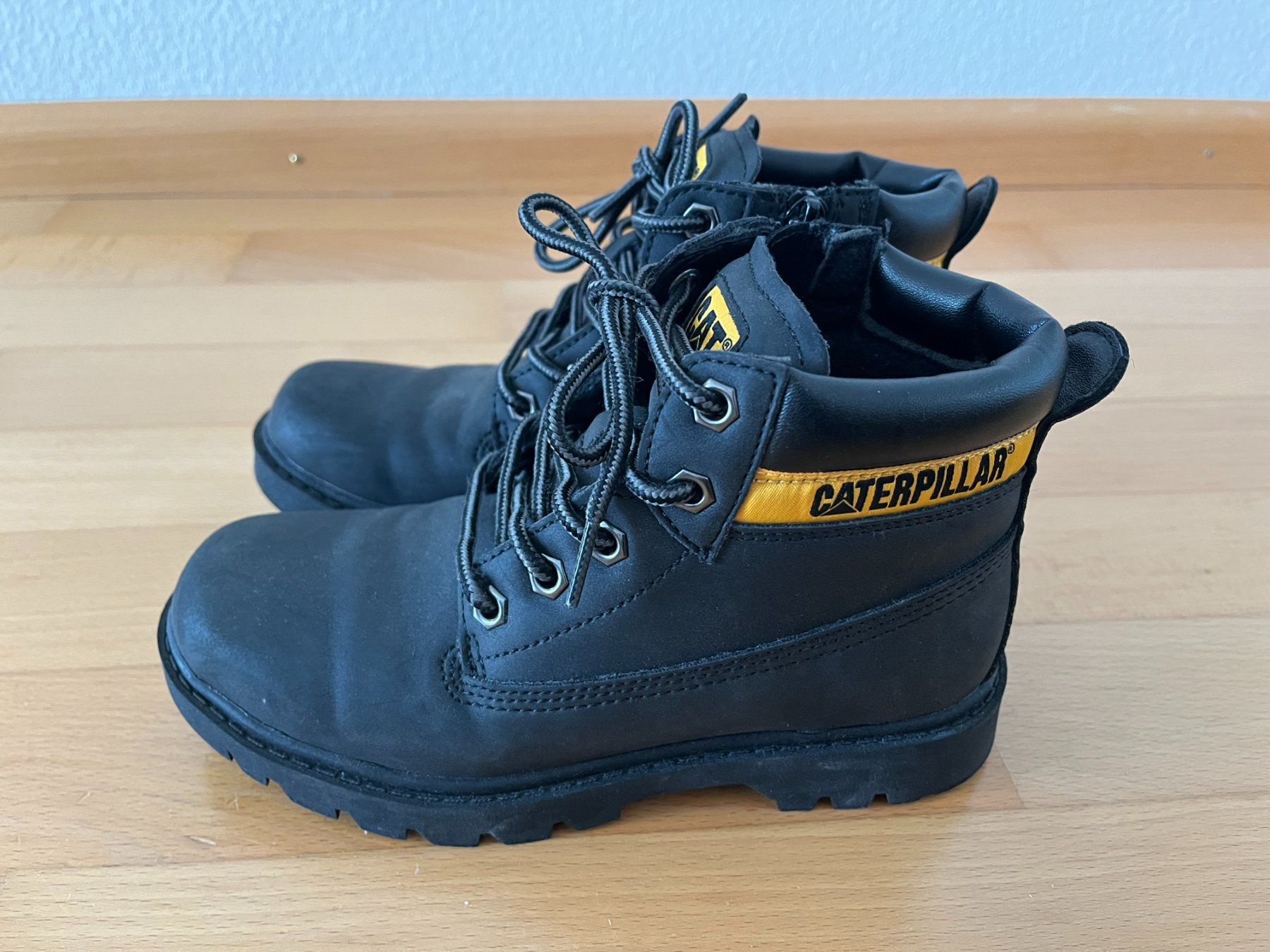 Caterpillar Scarpe per ragazzi: Caterpillar Boots Gr. 33 – Usato da Muttenz venduto da Juvenile33 1