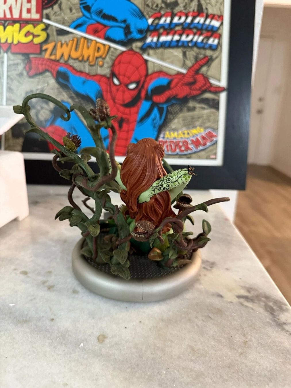 Statuette: DC comics Bombshells Poison ivy Collectibles Statue – Usato da Oberentfelden venduto da FiguresAndGamesPlace 3