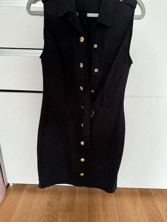 Schwarzes Sommerkleid Gr. XS mit goldenen Knöpfen