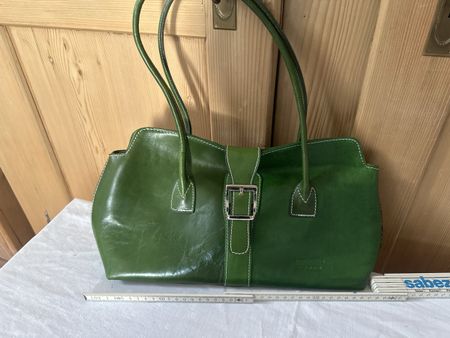 Handtasche Vera Pelle grün Leder Italien Zustand gut