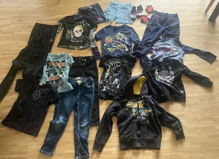 Kleiderpaket Junge 128