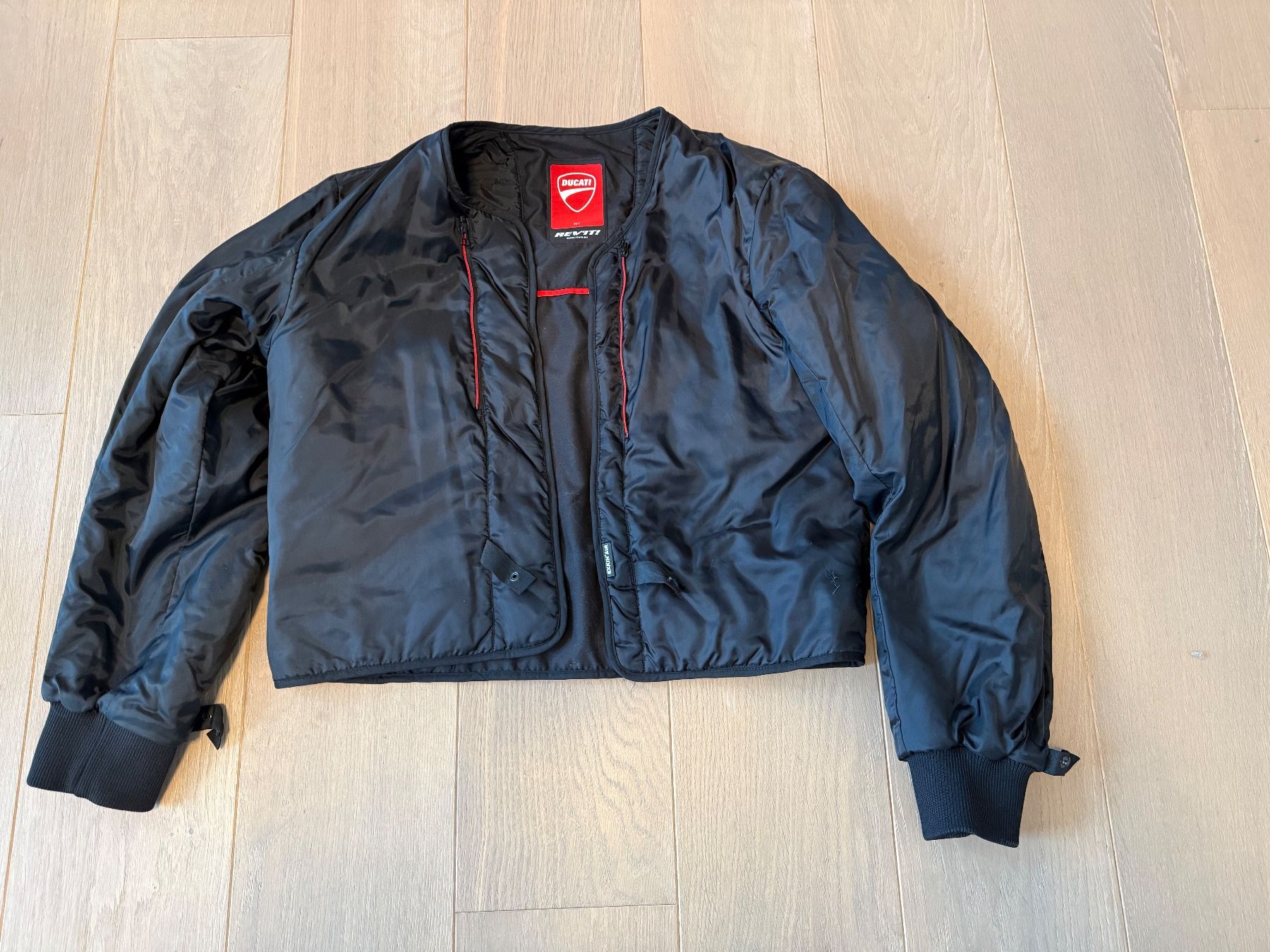 Completi: Motorradkombi Rev-It! by Ducati – Usato da Brunnen venduto da Golgo 4
