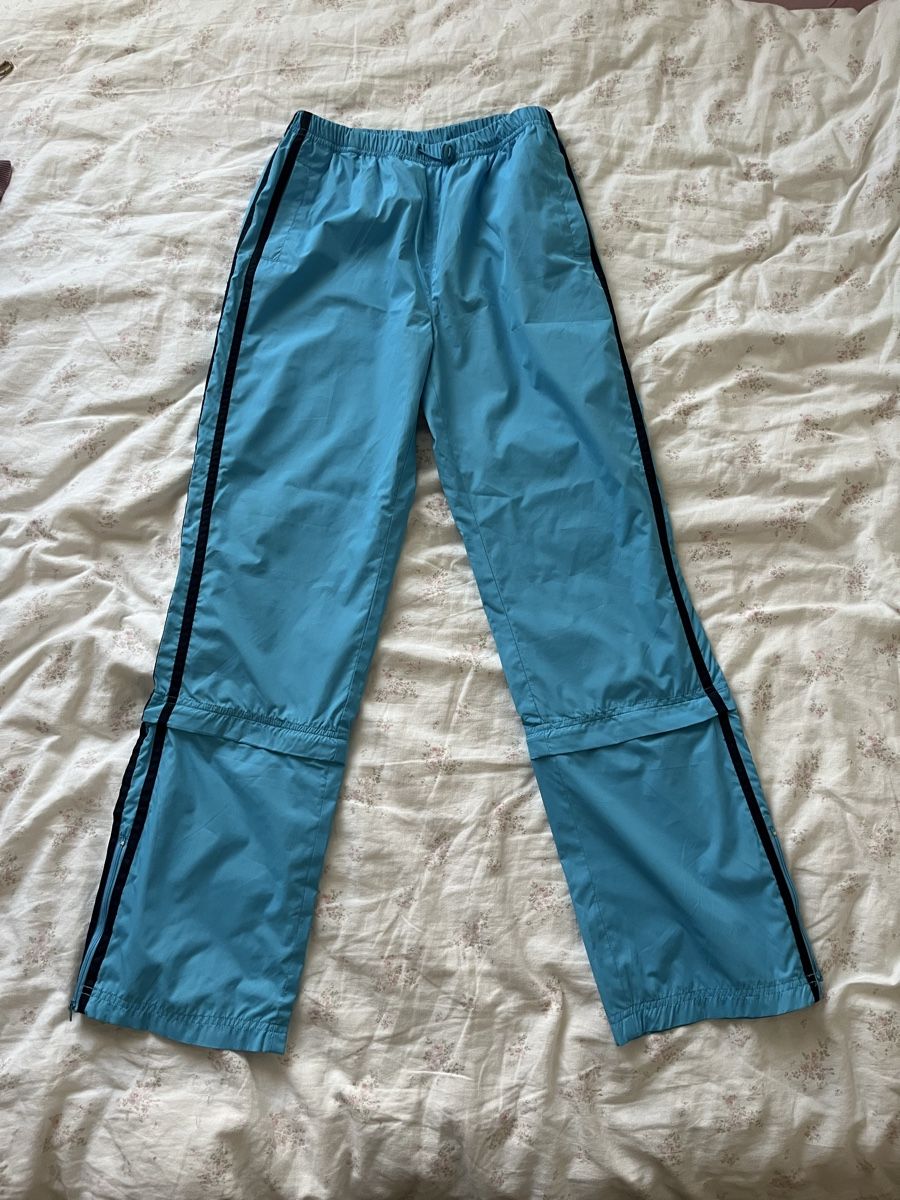 Pantalons: Sporthose Campus – D'occasion à Zürich par ana_j7lv