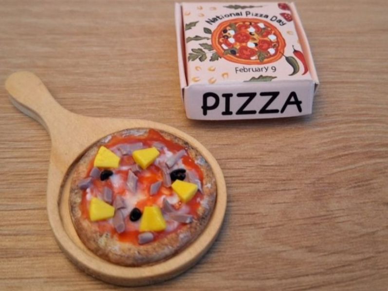 Case e mobili per bambole: Puppenhaus Hawaii Pizza – Nuovo (secondo la descrizione) da Zürich venduto da HandmadeTinyFood 1
