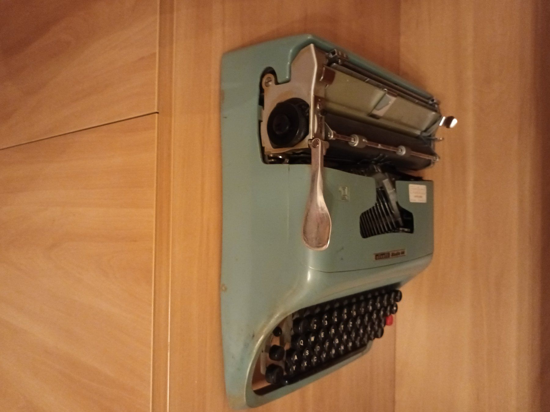 Macchine da scrivere: Macchina da scrivere vintage Olivetti Studio 44 – Usato da Lugano venduto da pos_dg9p 3