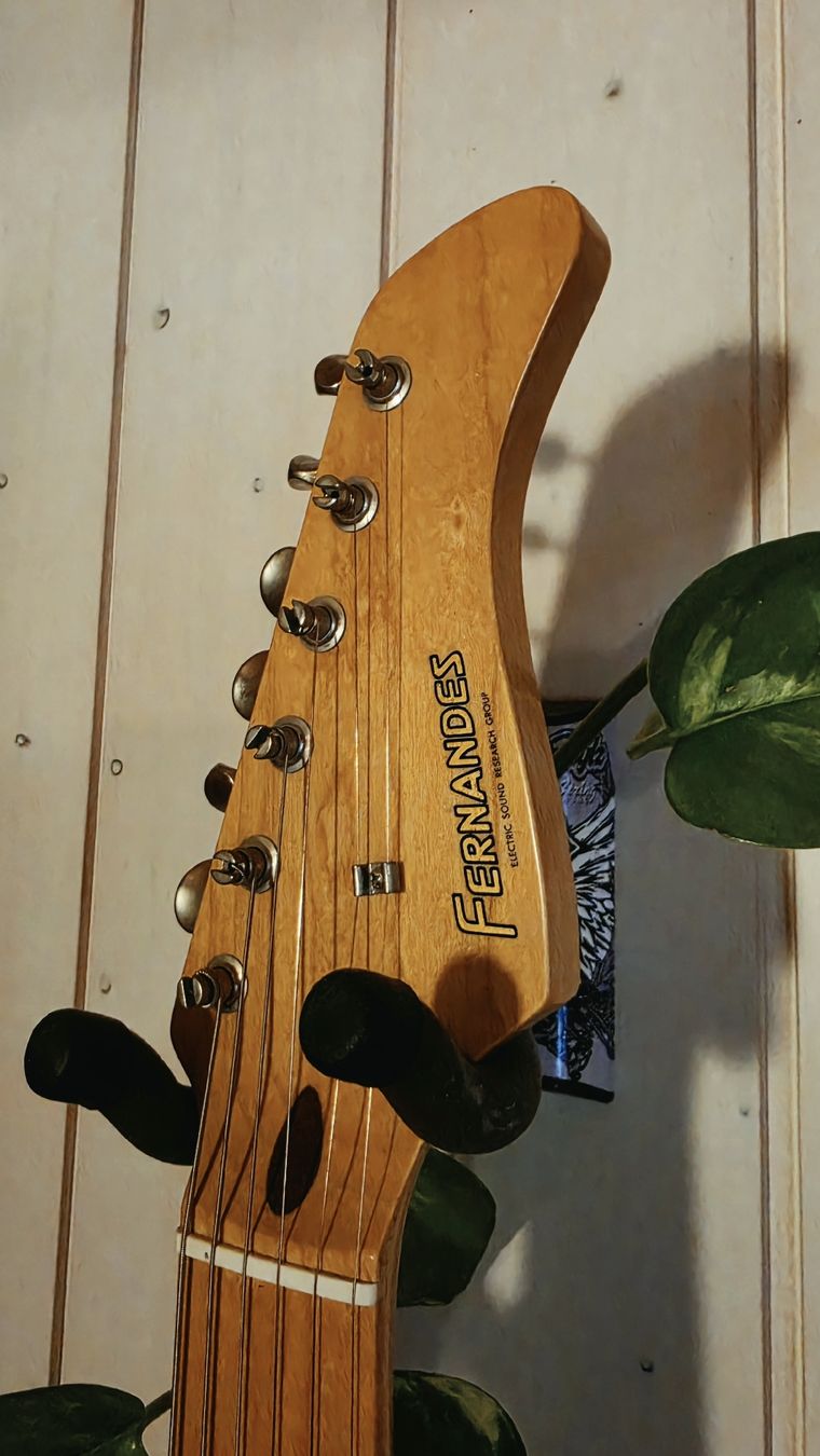 Strumenti musicali: Fernandes Stratocaster 1991 LE-2 Japan – Nuovo (secondo la descrizione) da Oberrüti venduto da ManuelChristen95 2