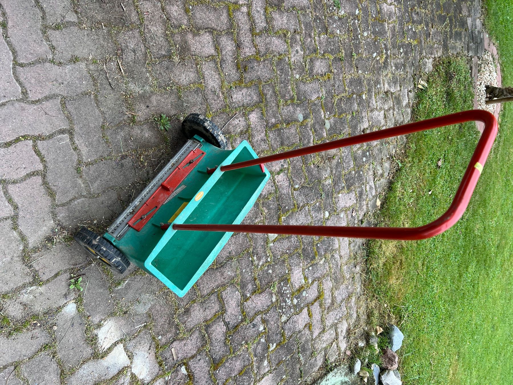 Altro in Utensili da giardino: WOLF - Düngerstreuer – Usato da Zollikon venduto da dreamlife99