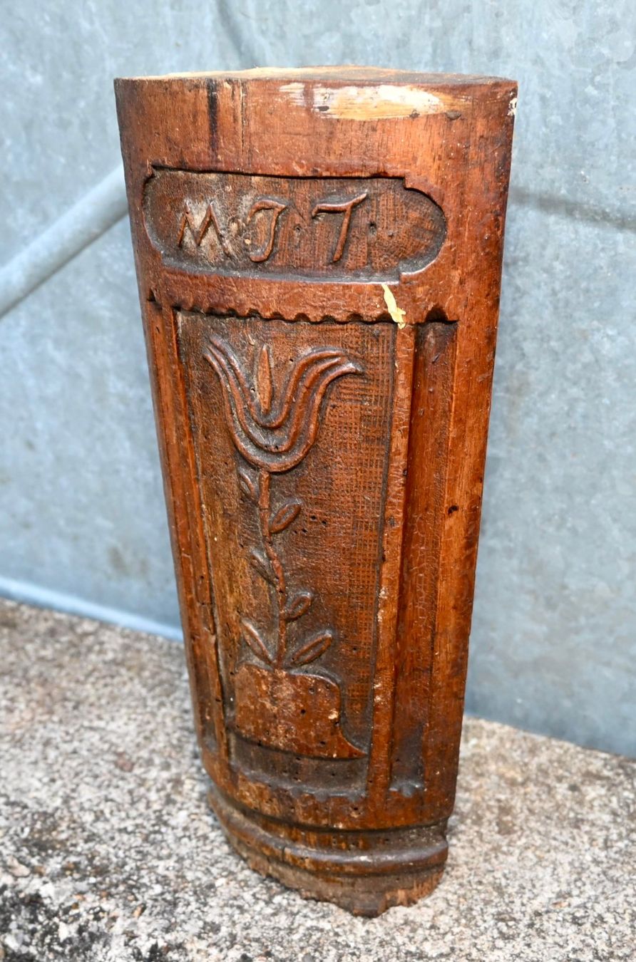 Altri mobili d'antiquariato: geschnitztes Architekturfragment Hartholz MJT möbelteil? – Usato da Pfaffhausen venduto da mono_rec 3