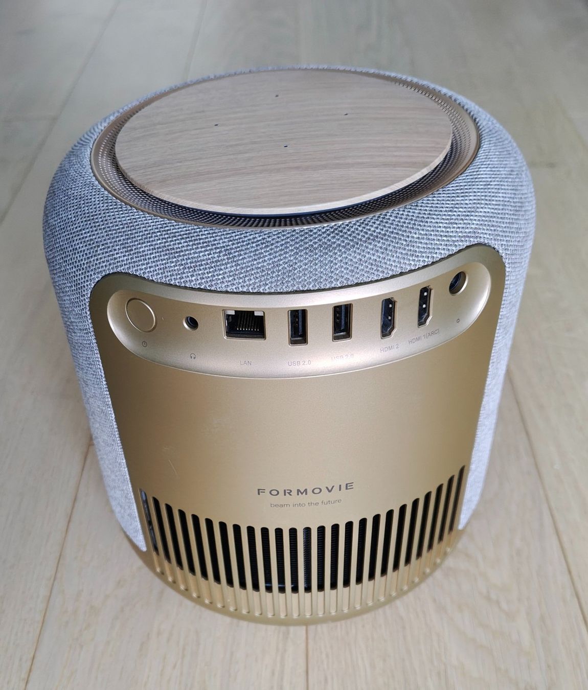 Proiettori: Formovie Beamer 4K rund – Usato da Bolligen venduto da Casewise 6