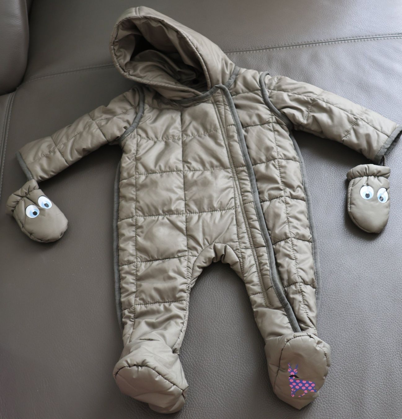 Pagliaccetti: KINDER STELLA MCCARNTEY OVERALL 6 MONATE – Nuovo (secondo la descrizione) da Balzers venduto da MinimenschMia 3