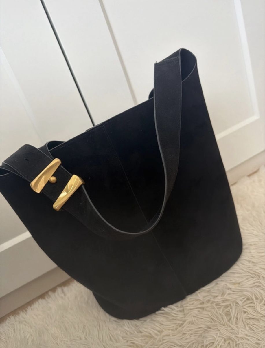 H&M Borse da donna: Schwarze Wildleder-Optik Tasche – Usato da Zürich venduto da lu0_df5p 3