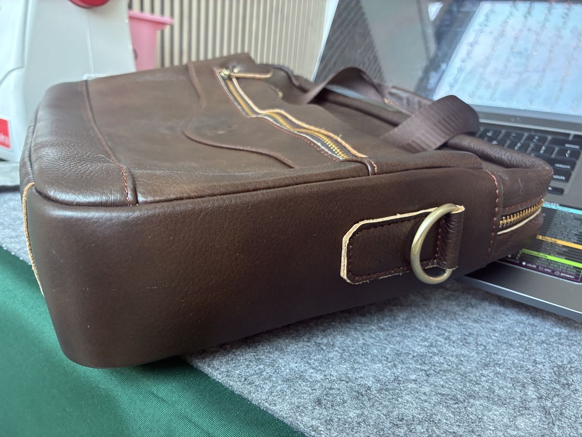 Taschen: Bull Captain Laptoptasche aus echtem Leder  – Gebraucht aus St. Gallen von jan_9rdj 1