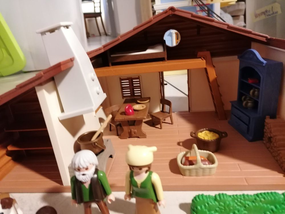 Playmobil 70253 – Chalet De Heidi Avec Grand-père – Montagne – Presque Complet