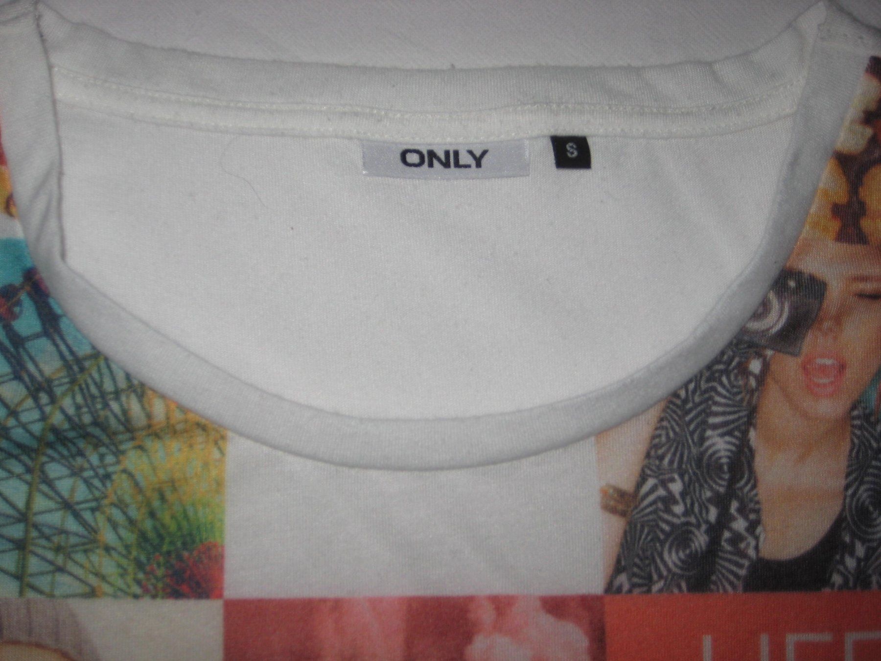 Only Tops: Top weiss mit Bilder Grösse S Marke ONLY – Neu (gemäss Beschreibung) aus Füllinsdorf von Schlupp 2