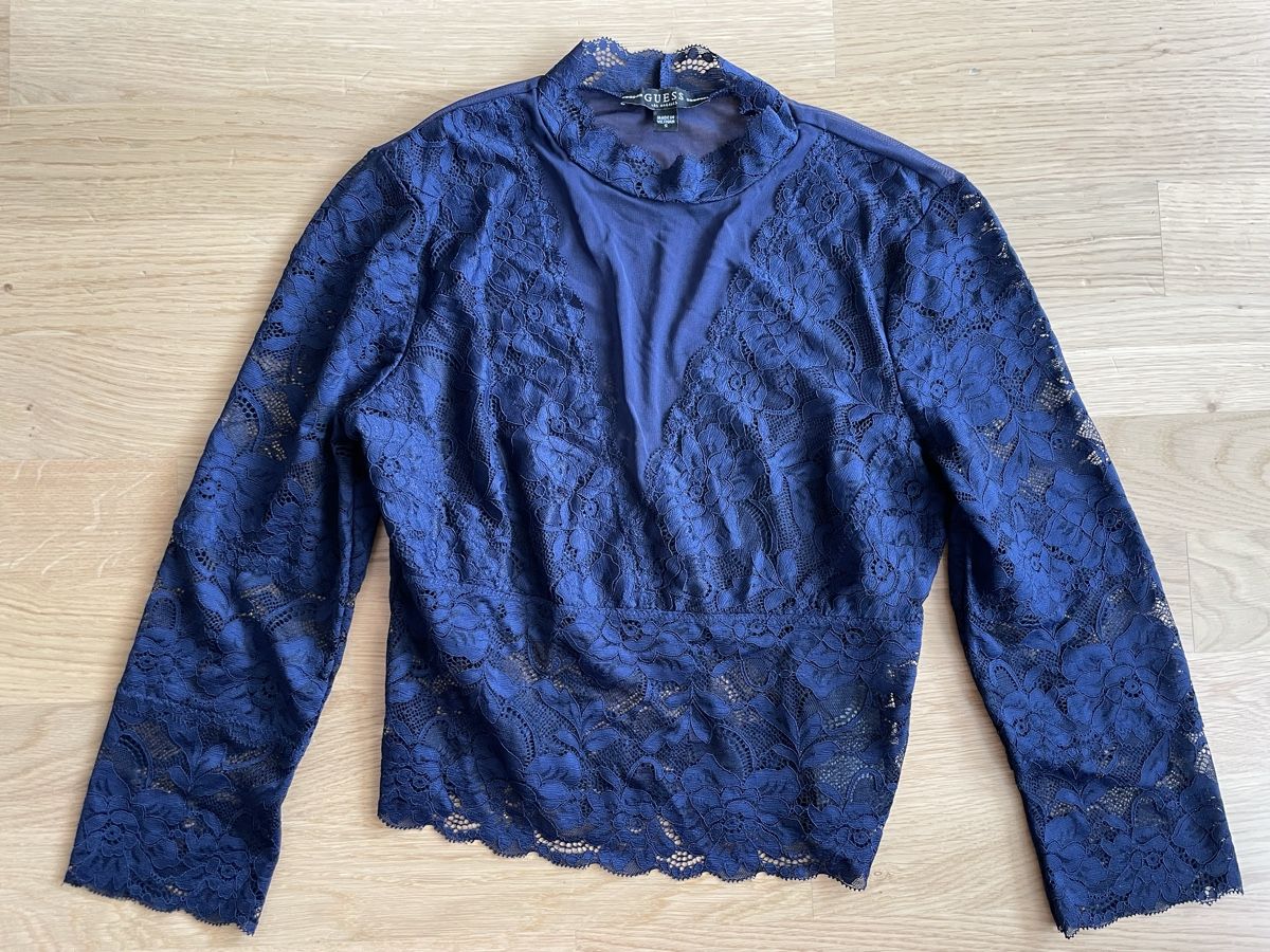 Guess Top: GUESS BLUE S – Usato da Worb venduto da diodia