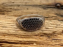 Silber Ring mit schwarzen Spinellen und weissen Topasen