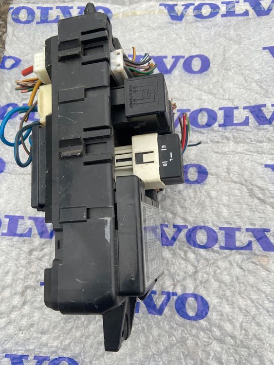 Volvo V40 S40 Relais Sicherungskasten Kasten Sicherungen | Acheter sur