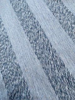 Stoffe: Rohseide, Farbe creme-grau gestreift, B 1.14 m – Neu (gemäss Beschreibung) aus Schwerzenbach von einblick 1