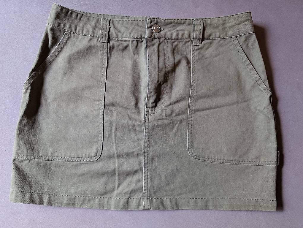 Gonne: Studio Minirock Khaki  Grösse S – Usato da Winterthur venduto da hndrxxoxo