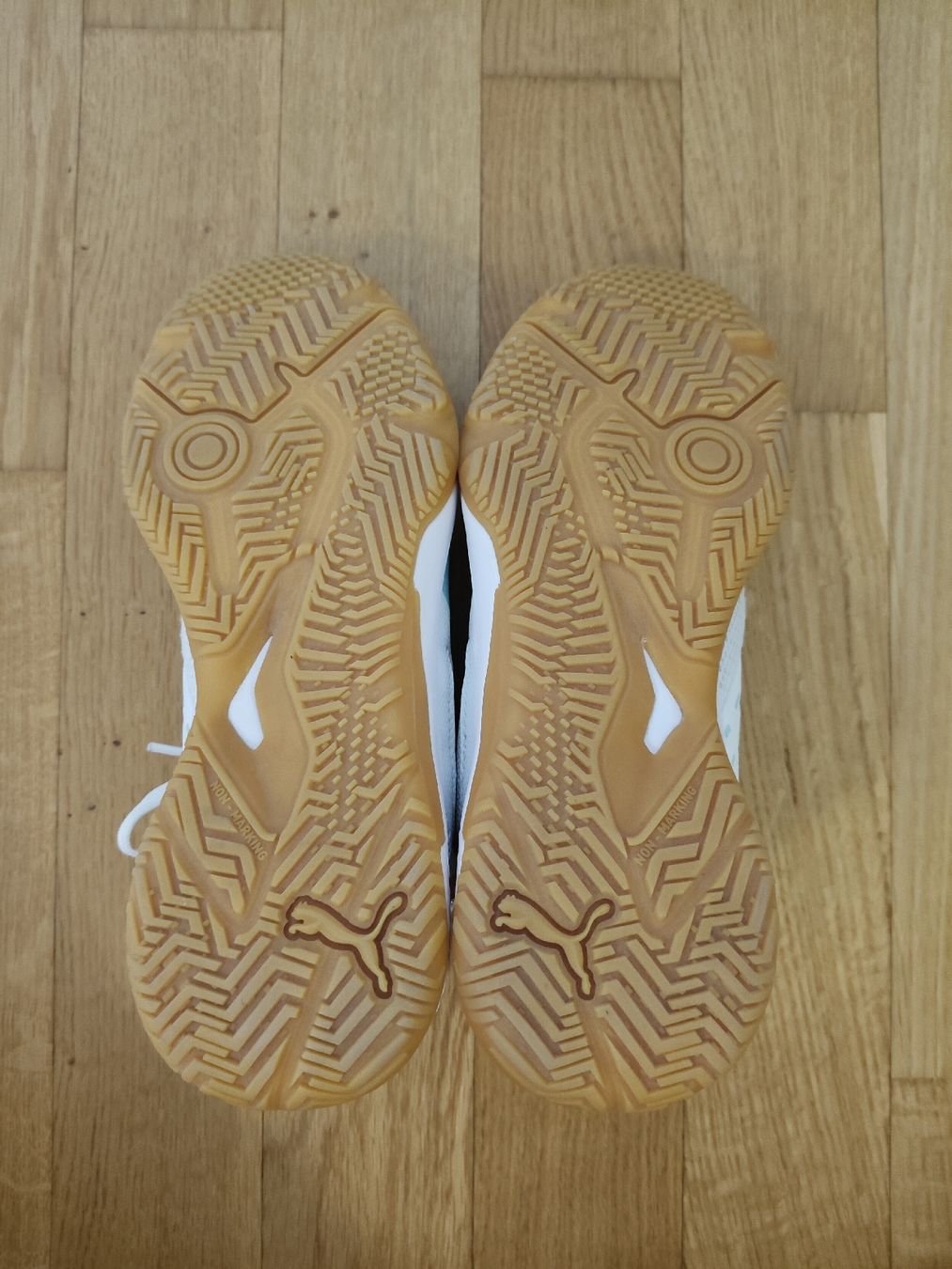 Puma Schuhe für Mädchen: Mädchen Schuhe Puma grösse 35 – Gebraucht aus Münsingen von pas_82kk 1