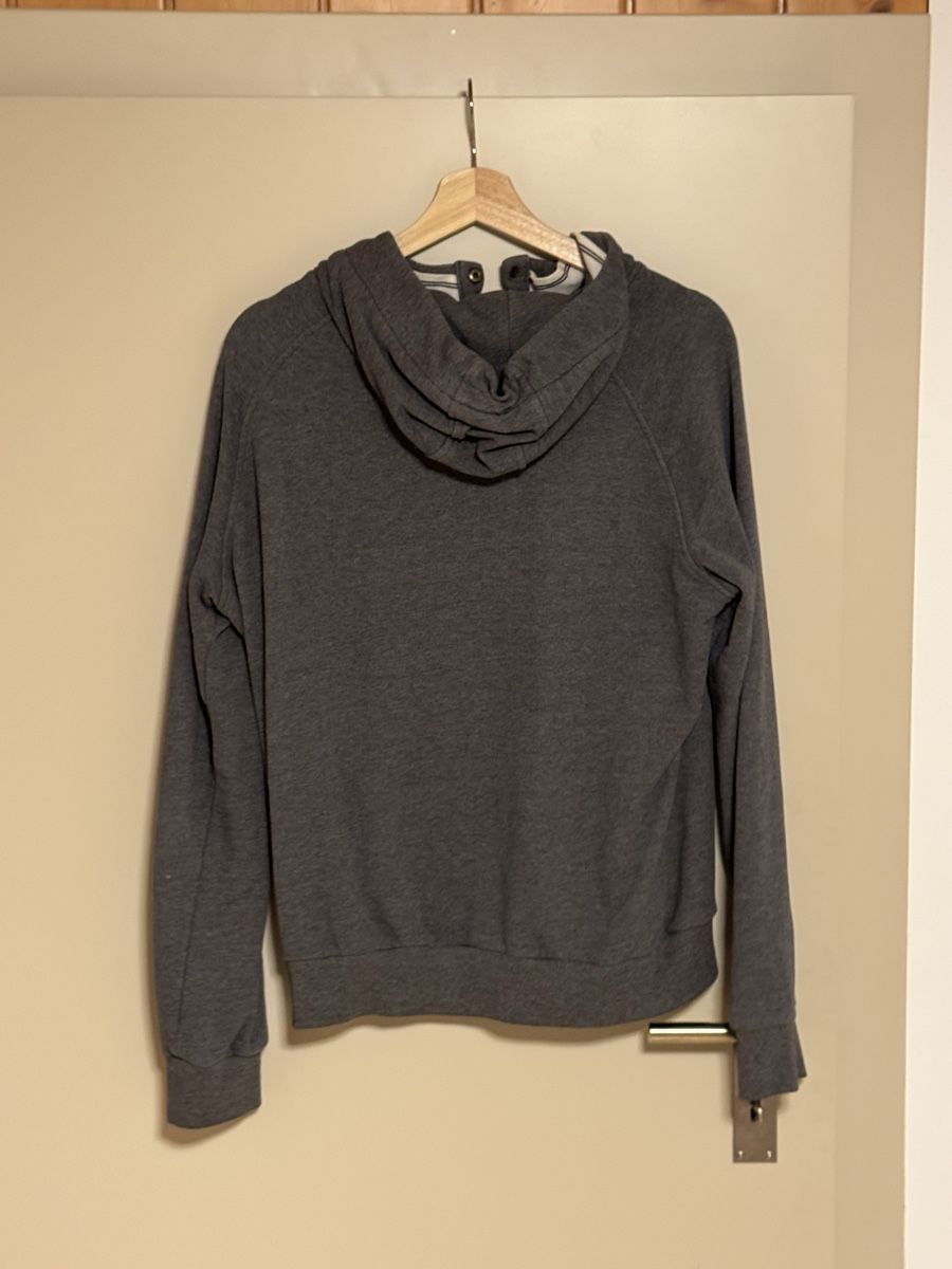 Lotti di vestiti: Verschiedene Pullover  – Usato da Burglauenen venduto da rpe_hh62 1