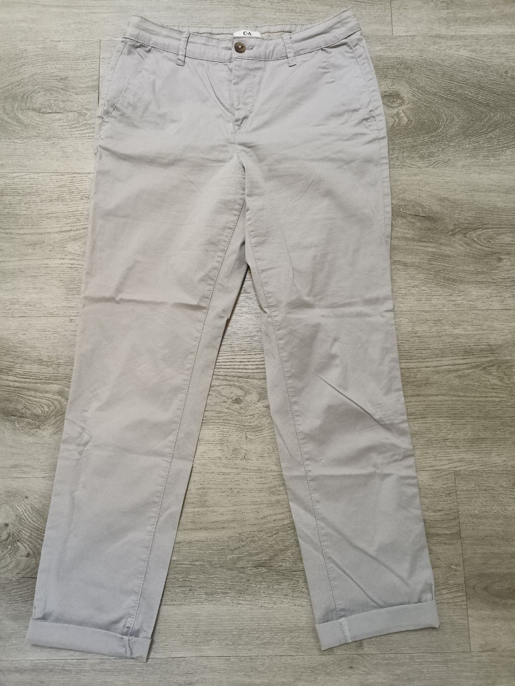 Hosen: Fast neue Sommerhose 36/38 – Gebraucht aus Bätterkinden von Elefantenzoo