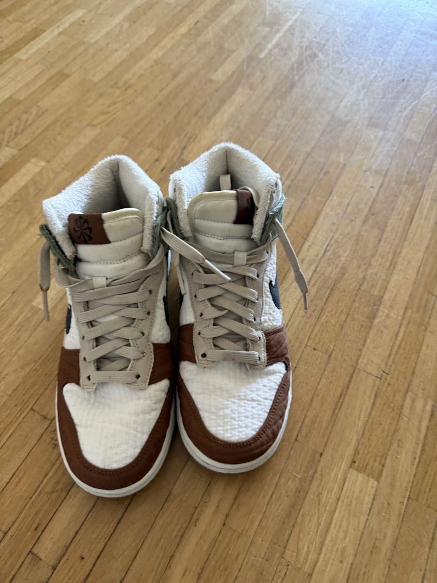Nike Damenschuhe: Baskets Nike Jordan mid 37.5 – Gebraucht aus Genève von van_yjj2 1