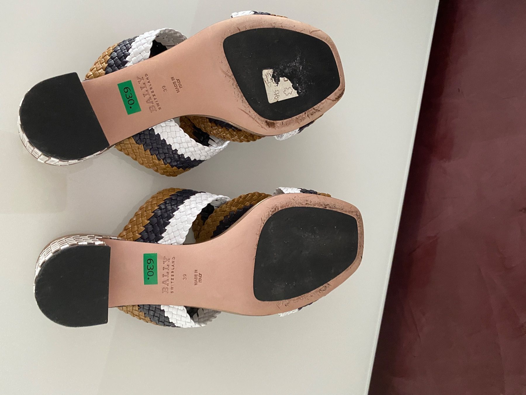 Scarpe da donna: Bally Sandalen geflochten 39 – Usato da Volketswil venduto da praxis12 2
