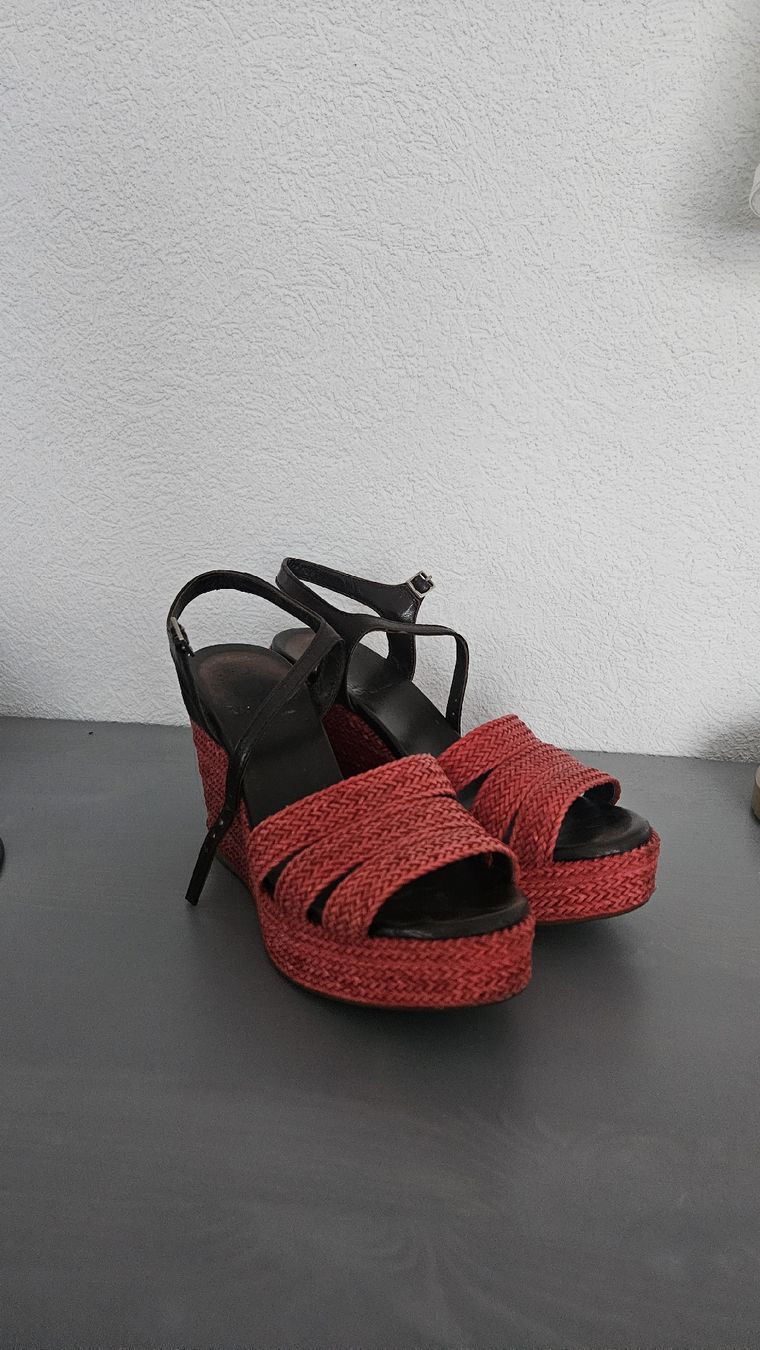 Scarpe da donna: Sandals, size 38. Leather  – Usato da Zürich venduto da kri_72l9 3