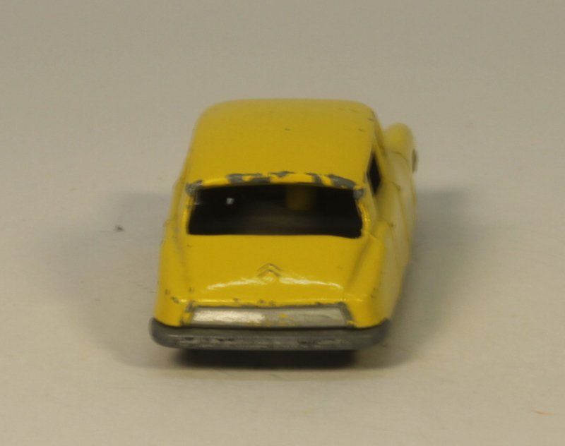 Matchbox Modellini d'auto: Matchbox Lesney 66A Citroën DS 19 – Usato da Zofingen venduto da Trukli58 3