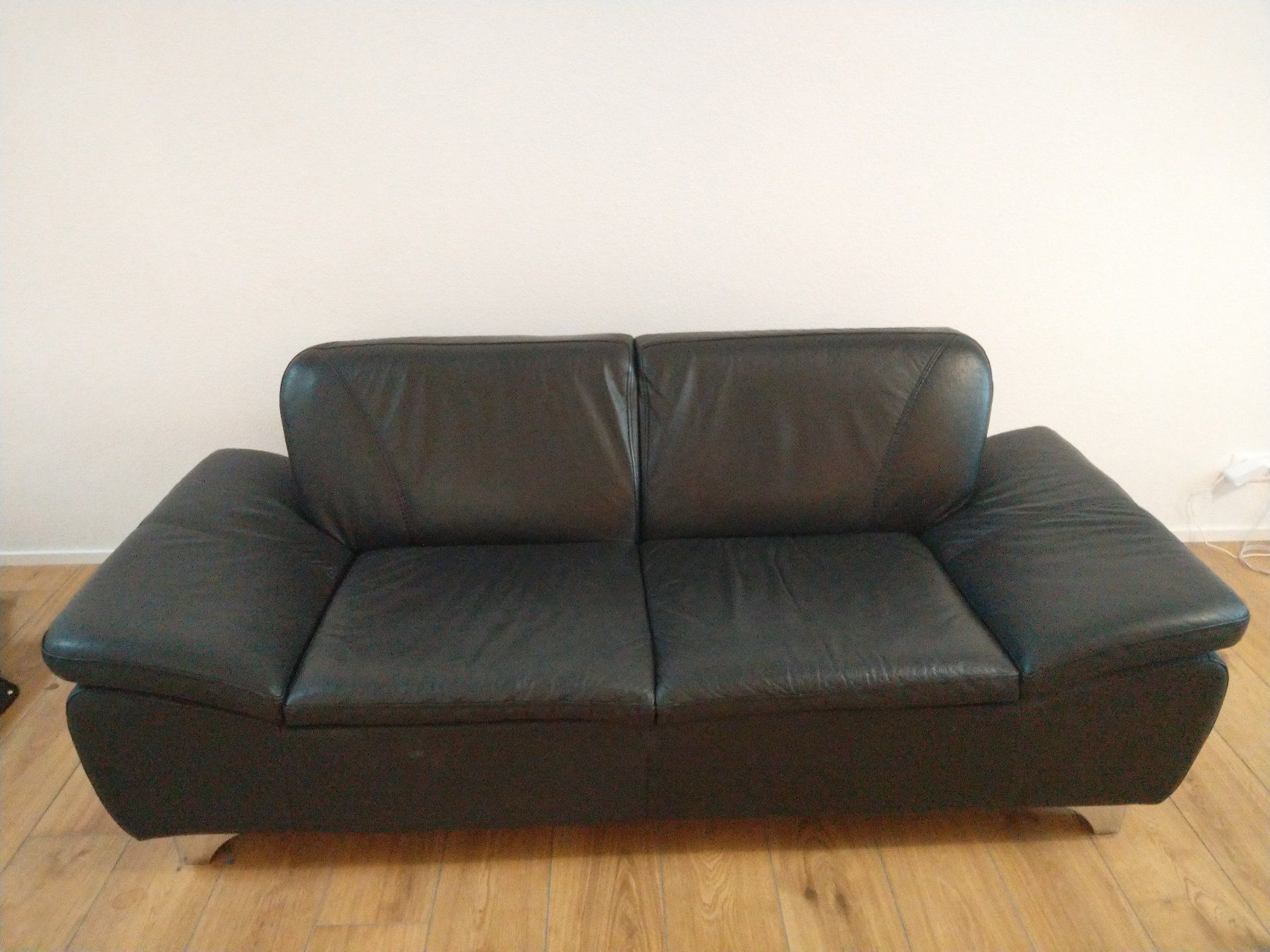 Sofas: Ledersofa schwarz 2 Sitzplätze – Gebraucht aus Wetzikon ZH von sizuest