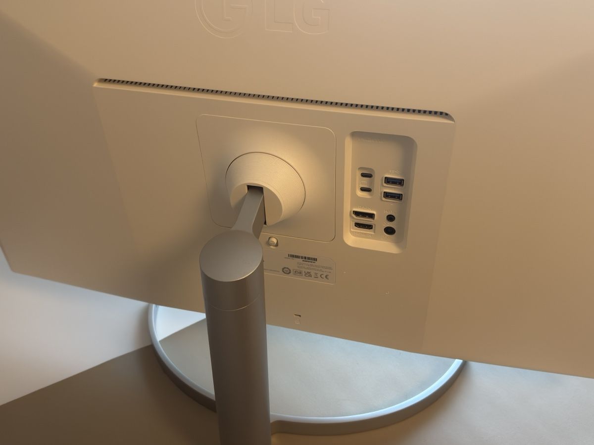 LG Monitor: Monitor LG 32UL950-W 32“ – Usato da Winterthur venduto da Carpediem22